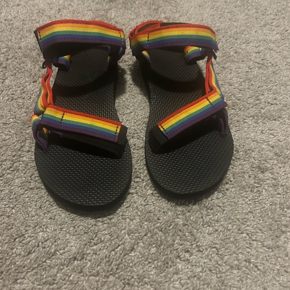 Teva Rainbow Sandals - Picture 2 of 5